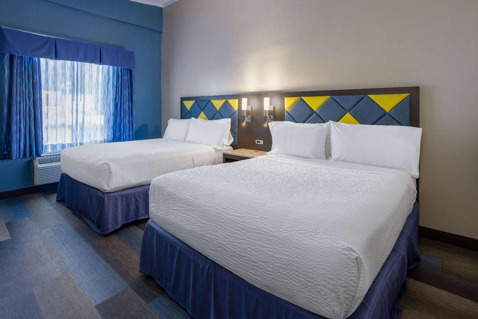 Days Hotel By Wyndham נורת' ברגן מראה חיצוני תמונה